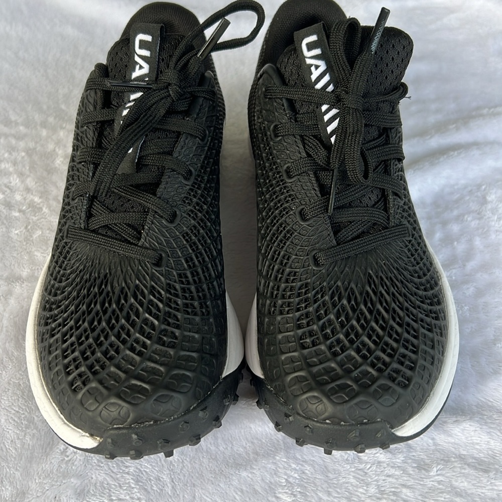 Women's UA Glyde 2 Turf Softball Shoes size 5.5US. Never worn. - Picture 7 of 15